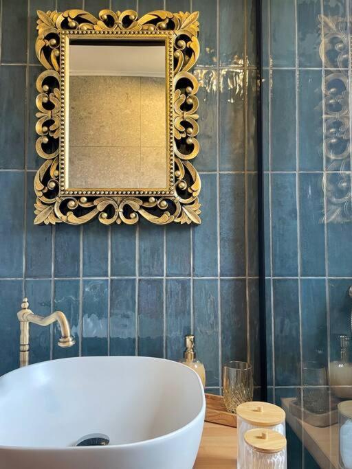 Almond Home Livadia  ภายนอก รูปภาพ