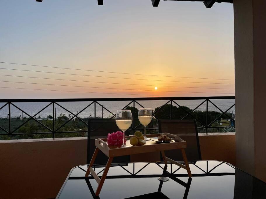 Almond Home Livadia  ภายนอก รูปภาพ