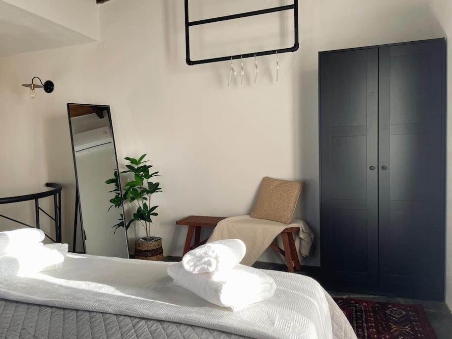 Almond Home Livadia  ภายนอก รูปภาพ