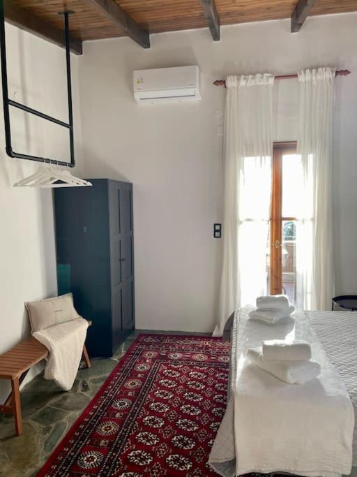 Almond Home Livadia  ภายนอก รูปภาพ